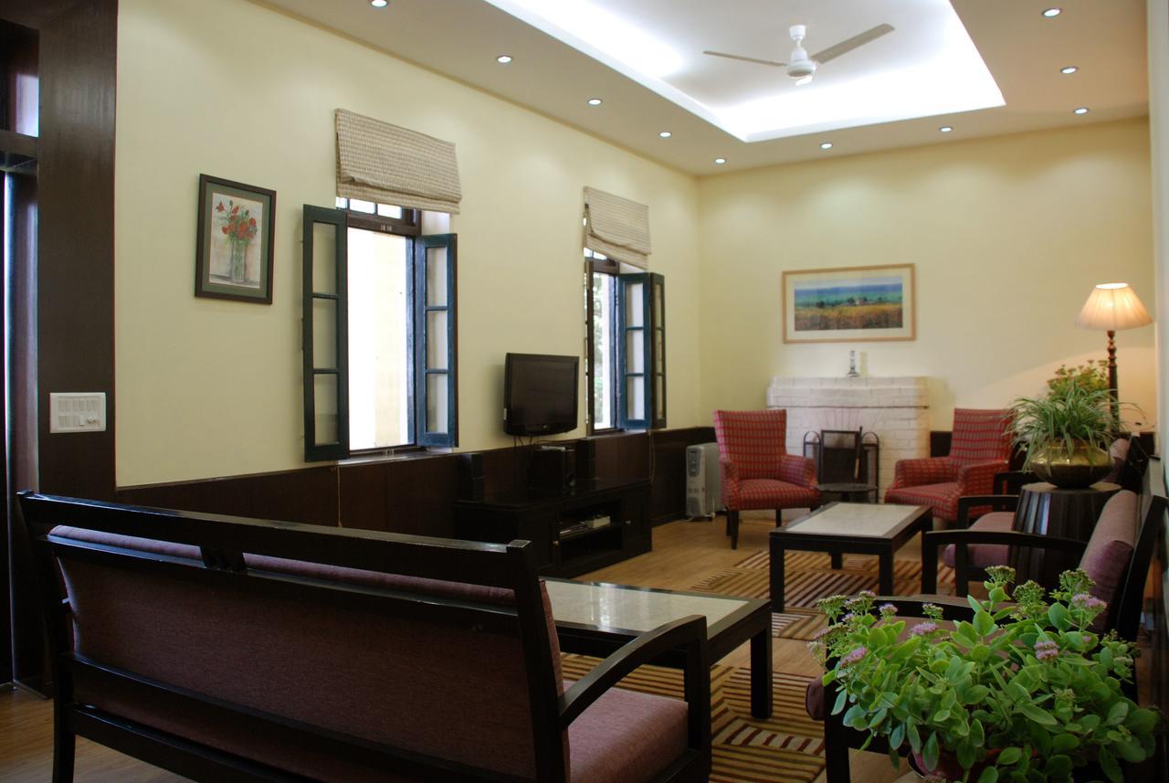 Alasia Hotel Kasauli Kültér fotó