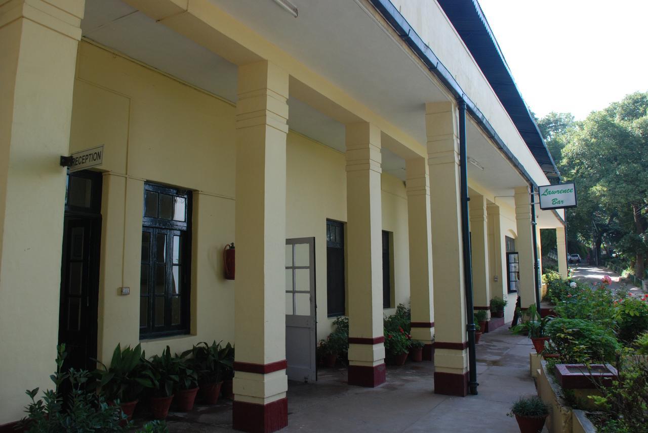 Alasia Hotel Kasauli Kültér fotó