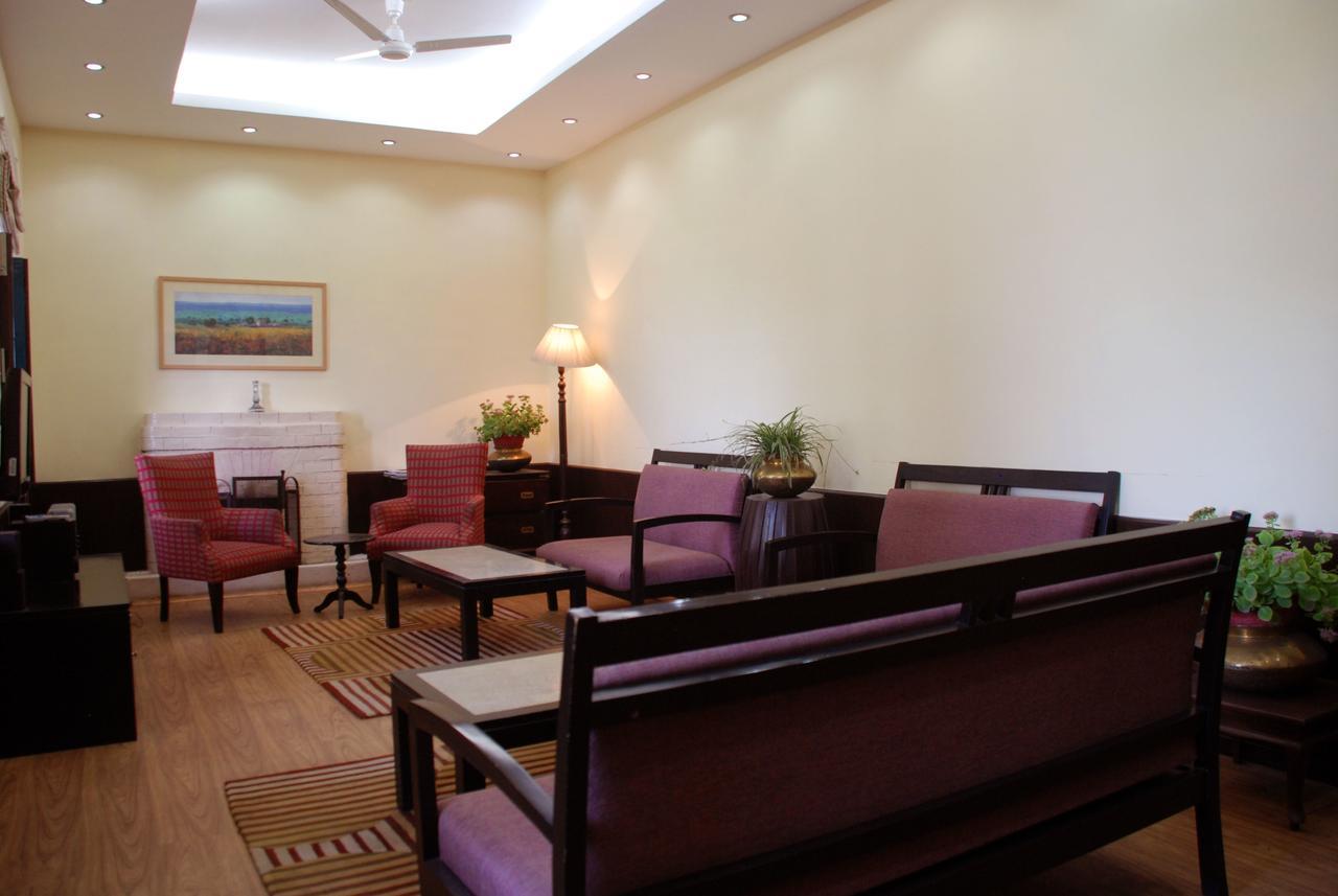 Alasia Hotel Kasauli Kültér fotó